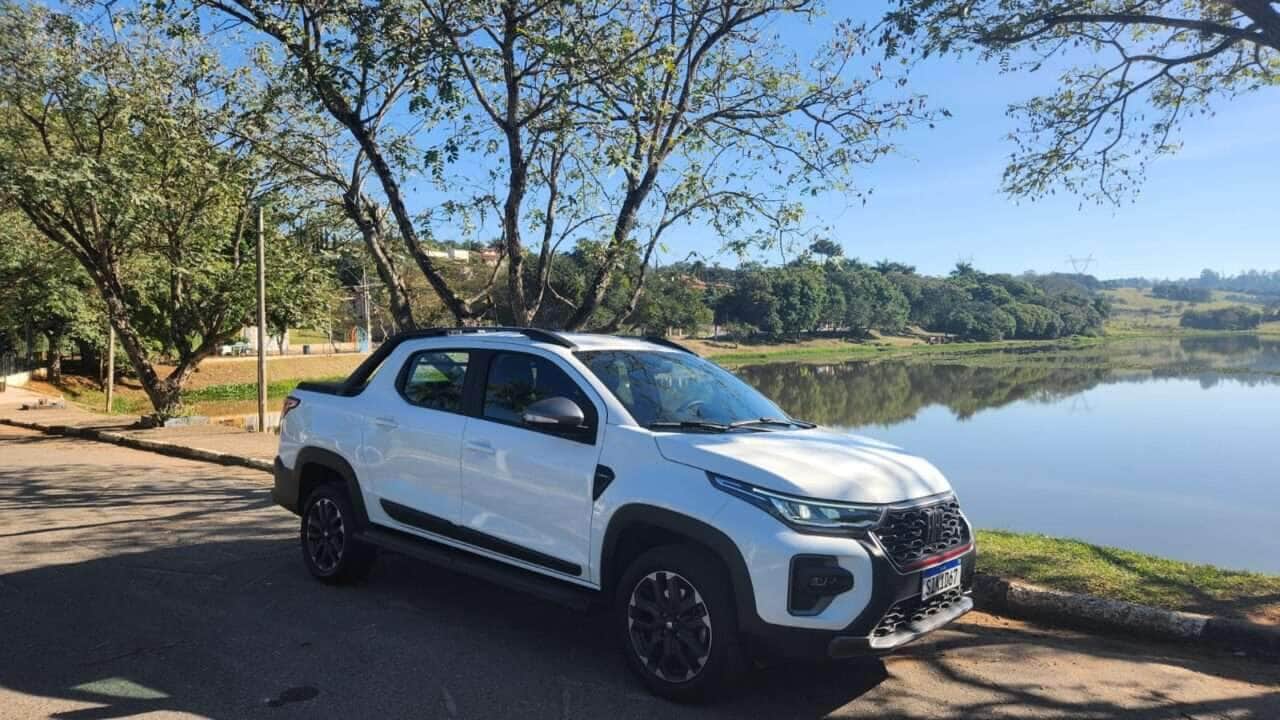 Fiat Strada conhece o atalho para a liderança