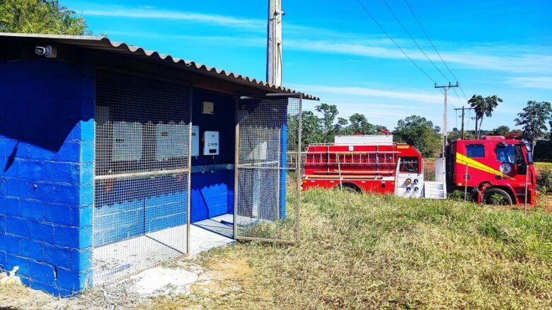 Incendio em usina de energia fotovoltaica e contido pelos bombeiros de Mato Grosso