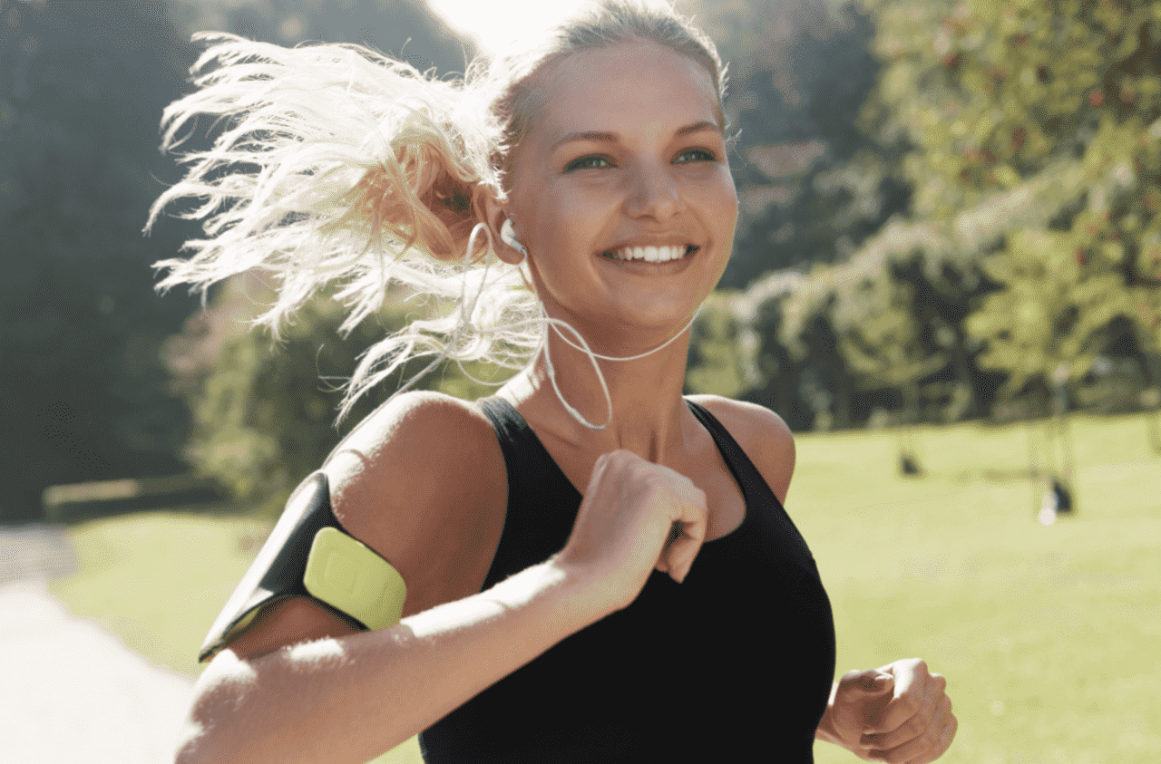 Mulher corrida energia positiva