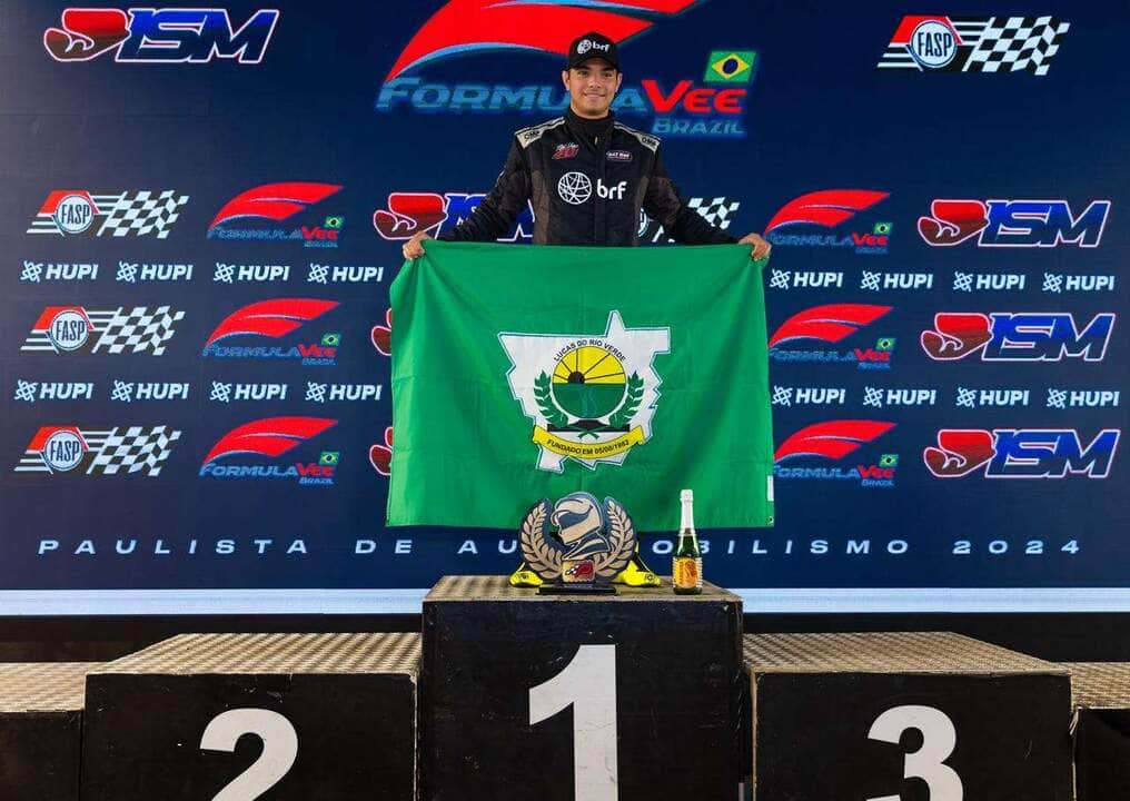 Piloto luverdense vence mais uma em Interlagos e encosta na liderança da FVee