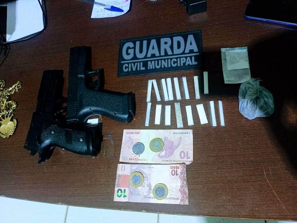 Simulacros de arma, cocaína e maconha são apreendidos pela Guarda Armada em Lucas do Rio Verde
