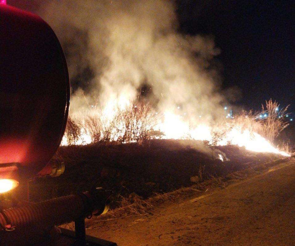 corpo de bombeiros combate dois incendios em vegetacao em primavera do leste interna 2 2024 06 12 505019993