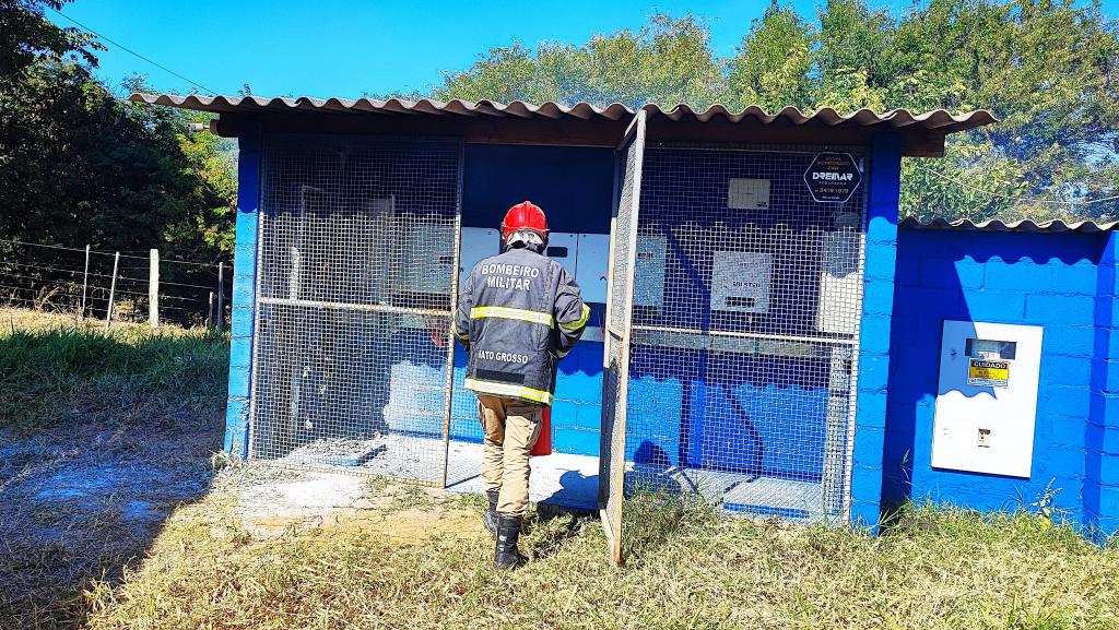 corpo de bombeiros combate incendio em usina de energia fotovoltaica interna 1 2024 06 04 493342532