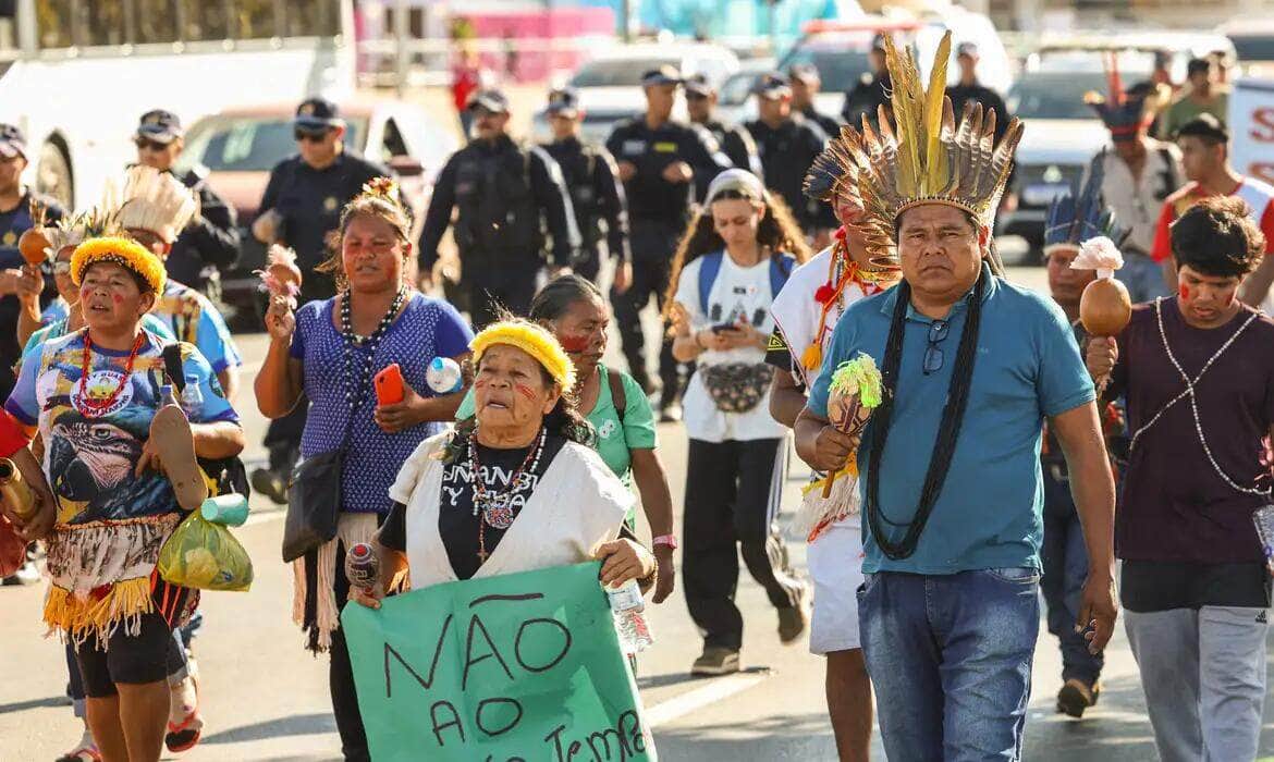 Brasília (DF) 26/06/2024 – Primeira marcha do Levante Pela Terra na Esplanada dos Ministérios. Foto: Jose Cruz/Agência Brasil Por: José Cruz/Agência Brasil