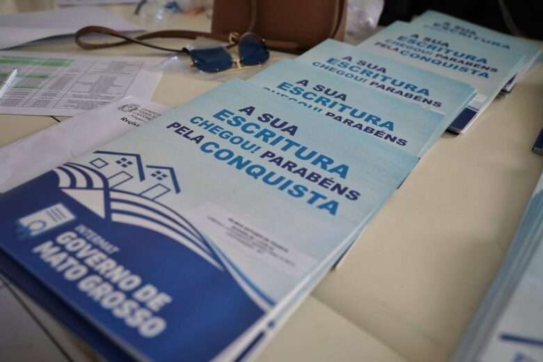 Governo de Mato Grosso entrega escrituras para 450 famílias do CPA_667ed686beb6e.jpeg