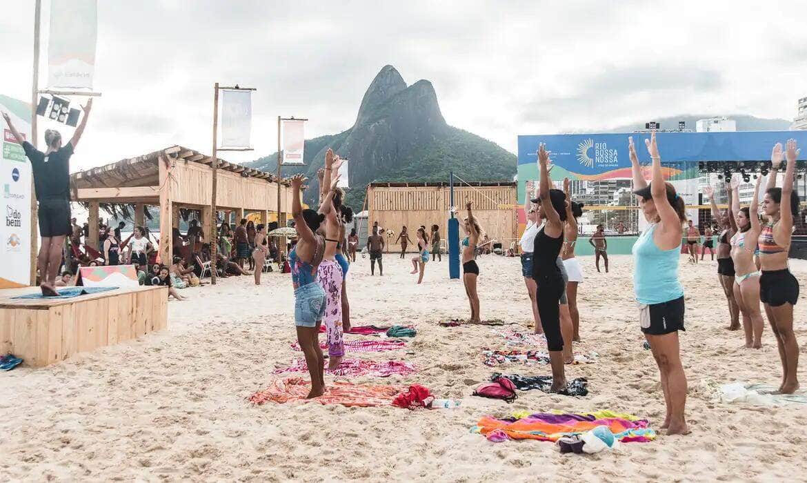 Arena Rio Bossa Nossa - Yoga Por: Festival Rio Bossa Nossa/Direitos reservados