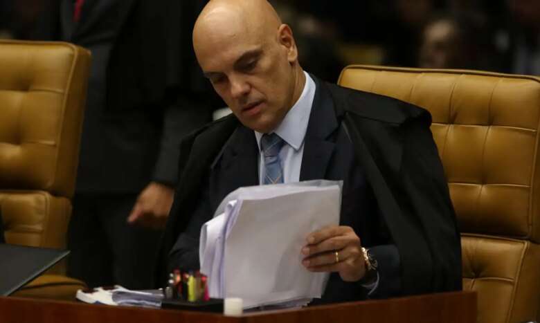 O ministro Alexandre de Moraes, durante sessão de julgamento sobre limite para compartilhamento de dados fiscais Por: Fabio Rodrigues Pozzebom/Agência Brasil