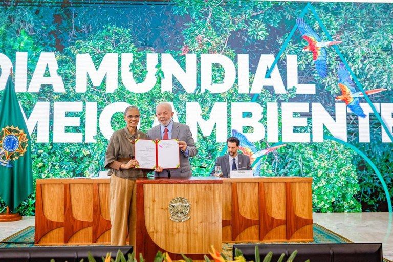 No Dia Mundial do Meio Ambiente, presidente assina pacto de proteção ao Pantanal e à Amazônia - Foto: Ricardo Stuckert / PR