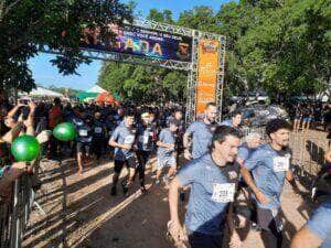 Polícia Militar reúne 2,5 mil pessoas em tradicional corrida com obstáculos em Cuiabá_6665f437c2fcd.jpeg
