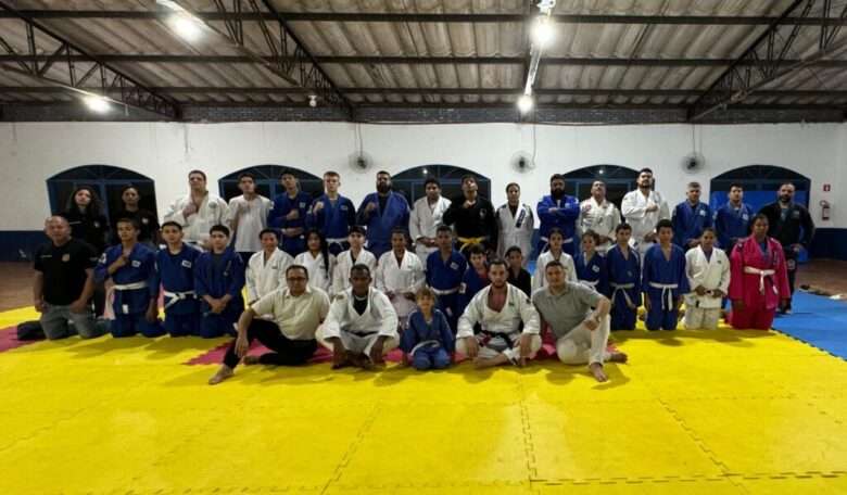 Projeto de jiu-jitsu desenvolvido pela Polícia Civil reúne 50 crianças e adolescentes em Diamantino_666ef660c8df9.jpeg