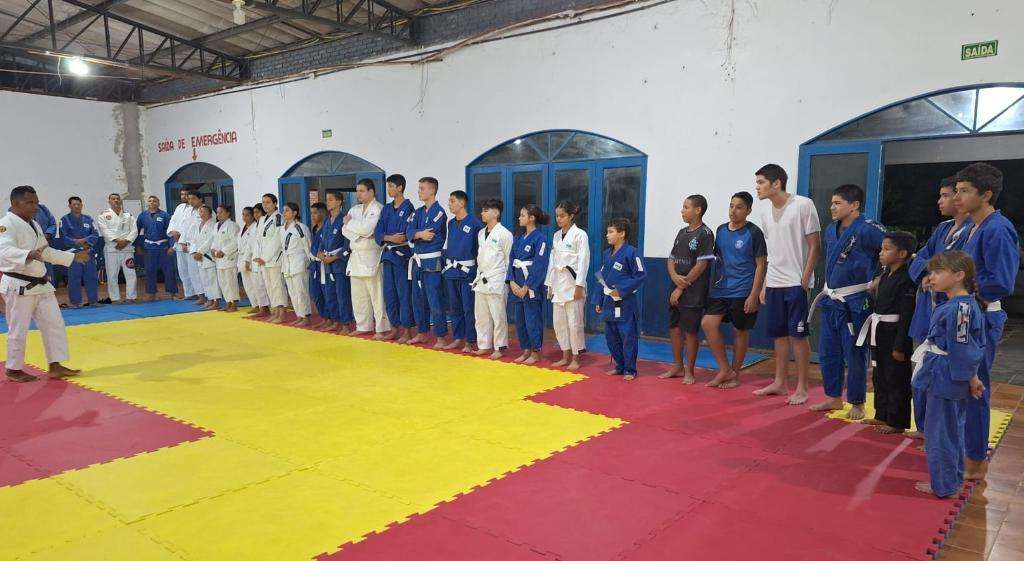 projeto de jiu jitsu desenvolvido pela policia civil reune 50 criancas e adolescentes em diamantino interna 2 2024 06 16 1355612976