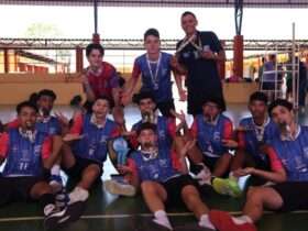 Seleção de voleibol de Jaciara foi campeã nos Jogos Estudantis  - Foto por: Divulgação