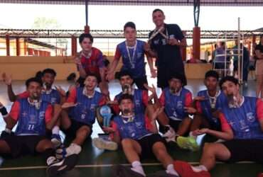 Seleção de voleibol de Jaciara foi campeã nos Jogos Estudantis  - Foto por: Divulgação