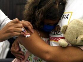 Vacinação infantil contra a covid-19 de crianças de 10 anos ou mais, no Planetário, no bairro da Gávea, zona sul da cidade. Por: Tânia Rêgo/Agência Brasil