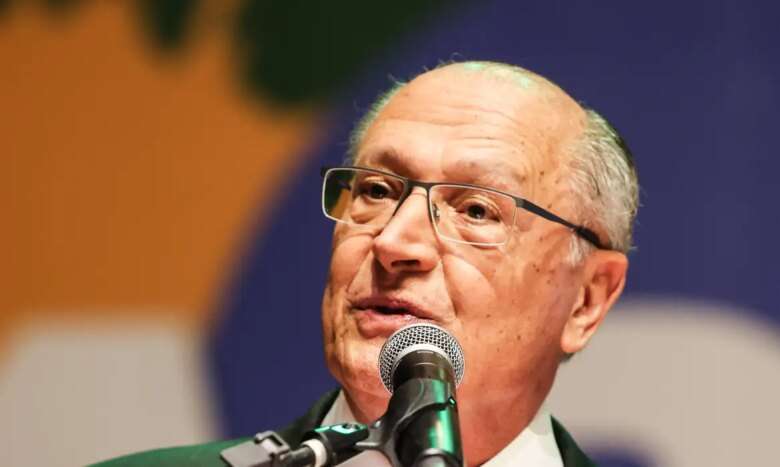 Brasília, (DF) – 23/04/2024 - O vice-presidente da República, Geraldo Alckmin, participa da abertura oficial da 23ª Marcha dos Gestores e Legislativos Municipais. Foto Valter Campanato/Agência Brasil.