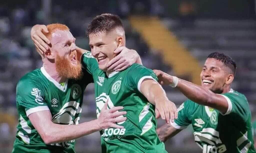 17. 06. 2024. Brasília (DF) - Chapecoense joga pela Série B do Brasileirão. Tiago Meneghini/Chapecoense