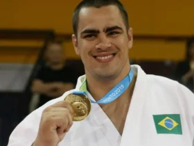 3624263270 david moura conquistou medalha de ouro na categoria acima de 100 quilos do judo em toronto 2015