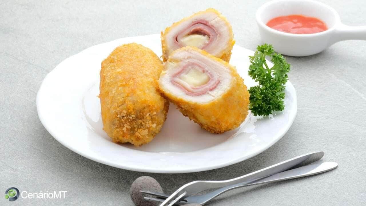 Como fazer enroladinho de queijo e presunto