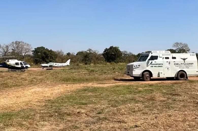 Pilotos presos em flagrante com 8,5 kg de ouro em avião com problemas em Mato Grosso