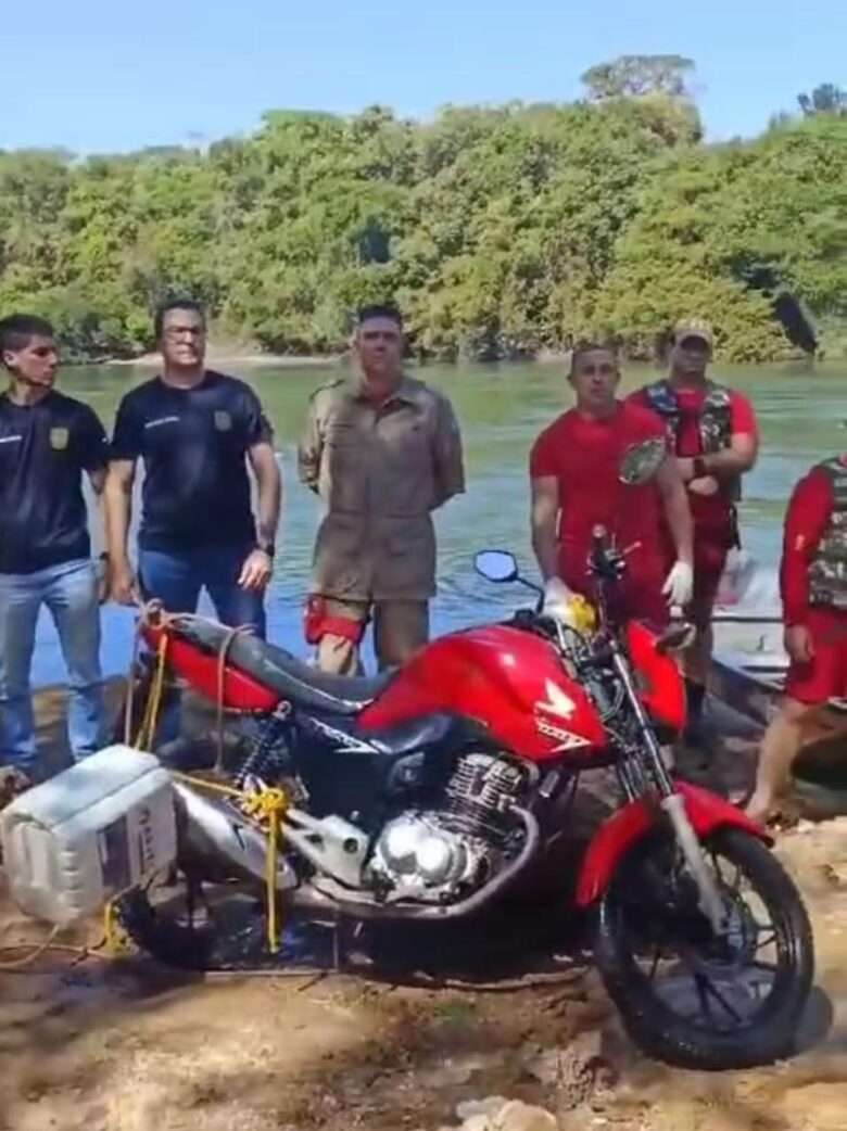 Corpo de Bombeiros recupera moto de empresária assassinada Raquel Cattani, em Lucas do Rio Verde