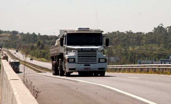 caminhao rodovia e1721227023302