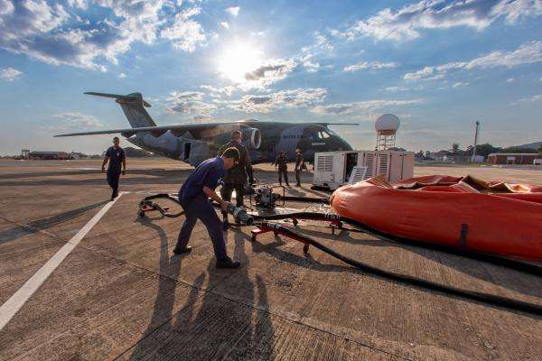 FAB lança mais de 200 mil litros de água no combate aos incêndios no Pantanal