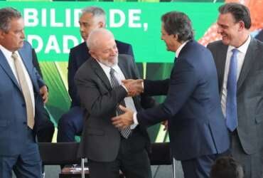Brasília (DF), 03/07/2024 - Presidente Luiz Inácio Lula da Silva e o ministro da Fazenda Fernande Haddad durante cerimônia de lançamento do Plano Safra 2024/2025. Foto: Valter Campanato/Agência Brasil
