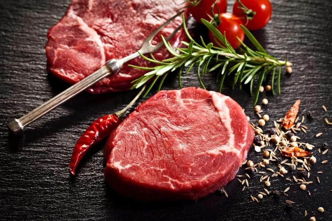 Raw filet mignon - Fotos do Canva