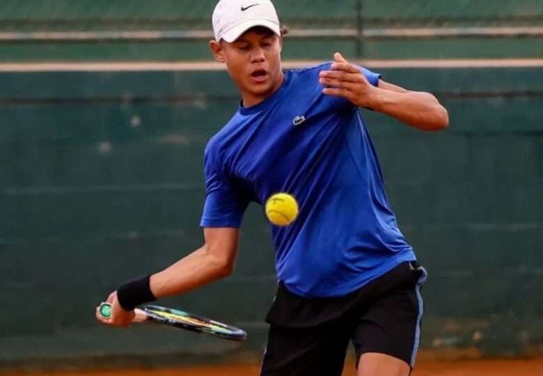 Tenista de Mato Grosso faz história e leva Brasil à final do Mundial de Tênis Sub-14