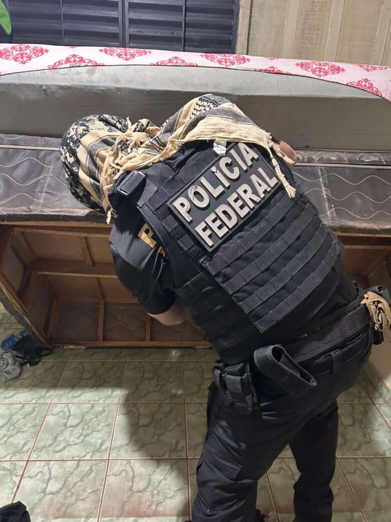 Polícia Federal deflagra Operação Rastro Duplo contra tráfico internacional de drogas na fronteira Brasil-Bolívia