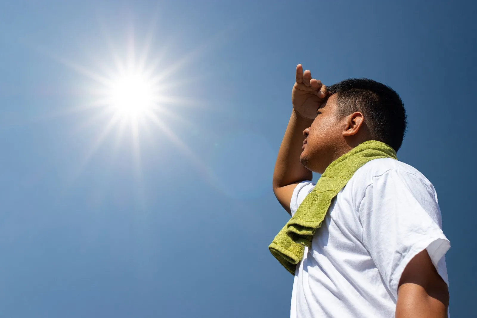 Young man and heat stroke. - Fotos do Canva1