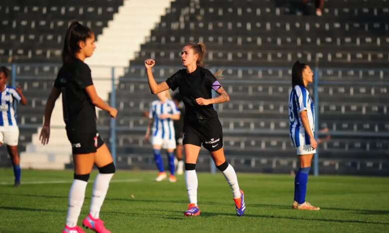 corinthians, avai, futebol feminino Por: Staff Images/CBF/Direitos Reservados