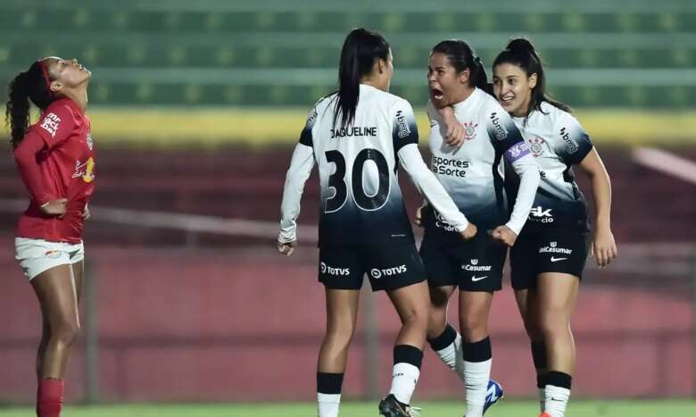 corintians, bragantino, futebol feminino Por: Staff Images/CBF/Direitos Reservados