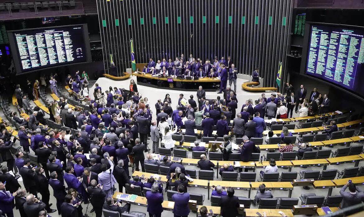 Brasília (DF), 10. 07. 2024 - Sessão da Câmara dos Deputados. Foto: Mário Agra/Câmara dos Deputados Por: Mário Agra/Câmara dos Deputados/Arquivo