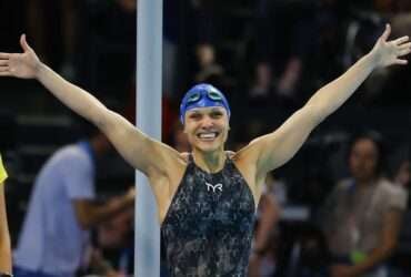 Paris-França 31/08/2024 Carol Santiago é ouro nos 100m costas e faz história para o Brasil. Nadadora pernambucana chega a seis medalhas paralímpicas e iguala Ádria Santos como mulher brasileira com mais ouros na história dos Jogos. Foto Silvio Avila/CPB Por: Foto Silvio Avila/CPB