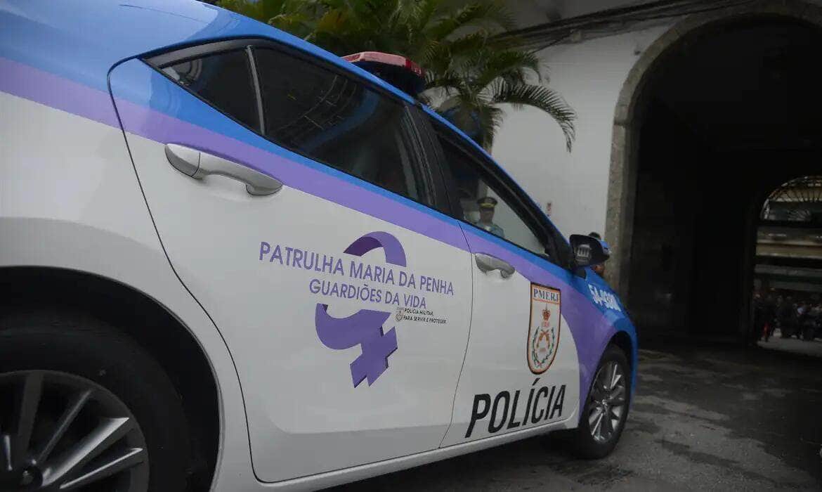 A Polícia Militar do Rio, lança a Patrulha Maria da Penha, para atender exclusivamente casos de violência contra a mulher. Por: Tânia Rêgo/Agência Brasil