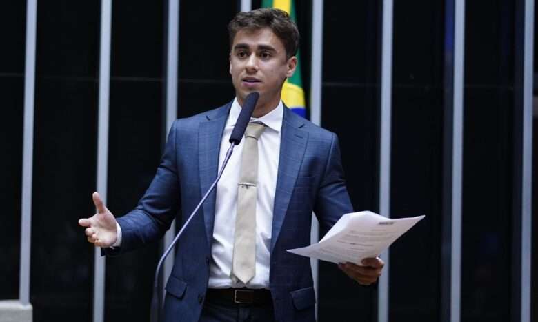 Brasília (DF) - O deputados, Nikolas Ferreira (PL - MG), discursa na tribuna da Camara dos Deputados durante sessāo deliberativa Foto: Pablo Valadares/Câmara dos Deputados