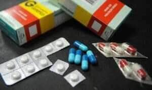 Fiocruz alerta para golpe na internet com falsos medicamentos de Farmanguinhos - Arquivo/Agência Brasil
