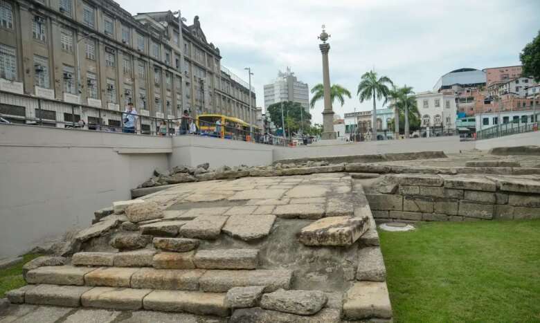 Rio de Janeiro (RJ), 23/11/2023 – Cais do Valongo, na zona portuária do Rio de Janeiro, recebe obras de valorização do espaço. Foto: Tomaz Silva/Agência Brasil