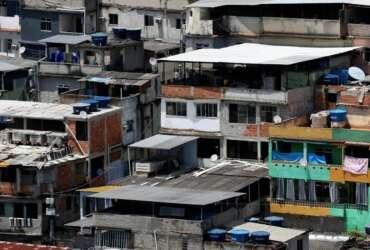 Rio de Janeiro (RJ), 22/02/2023 - Aglomerado de casas das favelas do Complexo do Alemão, zona norte da cidade. Foto: Tânia Rêgo/Agência Brasil