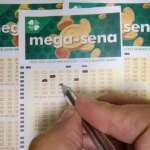 22/06/2023 - Brasília - Mega-Sena, concurso da Mega-Sena, jogos da Mega-Sena, loteria da Mega-Sena. - Volantes da Mega Sena sendo preenchidos para apostas em casas lotéricas da Caixa. Foto: Rafa Neddermeyer/Agência Brasil/Arquivo