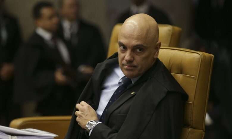 O ministro Alexandre de Moraes durante o julgamento em que o STF decide pela legalidade ou não da prática de sacrifícios animais em cultos religiosos. Por: Antonio Cruz/Agência Brasil