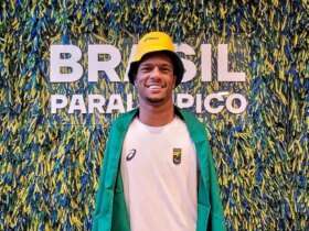 Gabriel Araújo, o Gabrielzinho, nadador brasileiro na Paralimpíada de Paris Por: Reprodução X / Comitê Paralímpico Brasileiro