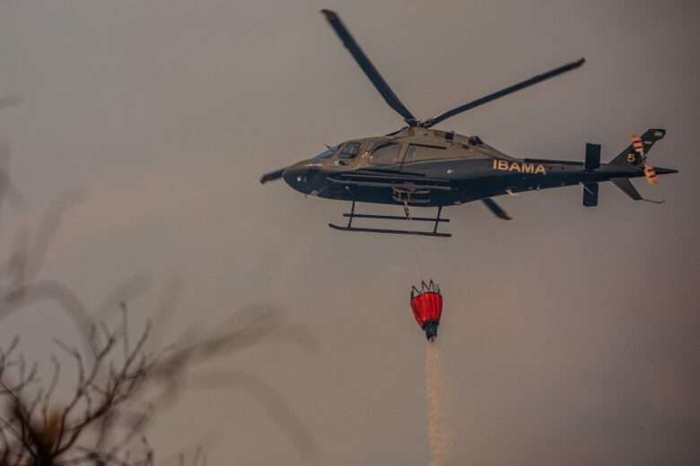 Bombeiros de Mato Grosso combatem 24 incêndios florestais neste domingo (06)