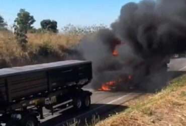 Grave acidente na BR-163 em Jaciara resulta em duas mortes carbonizadas