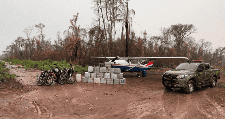 Aeronave com 600 kg de cocaína é abatida em Mato Grosso