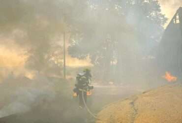 Incêndio em caminhão com milho gera susto em rodovia de Mato Grosso