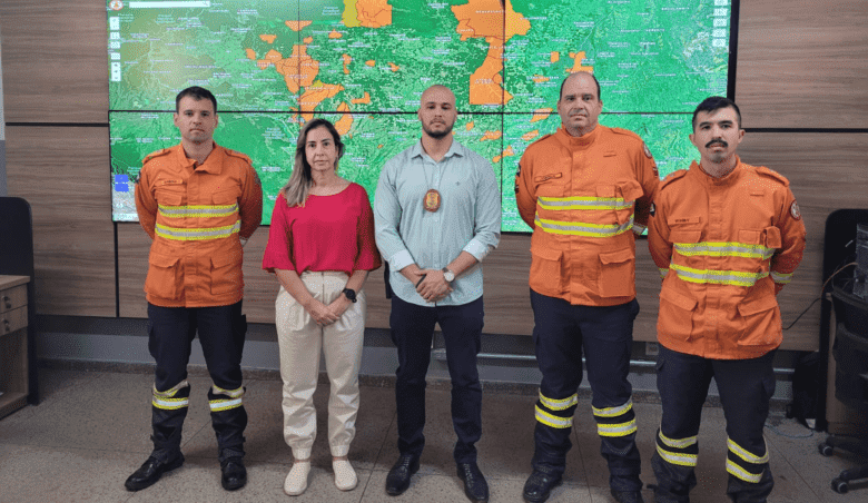 Justica e Bombeiros unem forcas para combater crimes ambientais em Mato Grosso