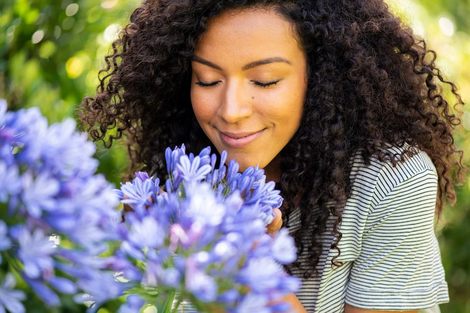 Mulher cheia de energias