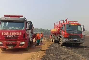 Corpo de Bombeiros combate incêndio de grandes proporções em Lucas do Rio Verde